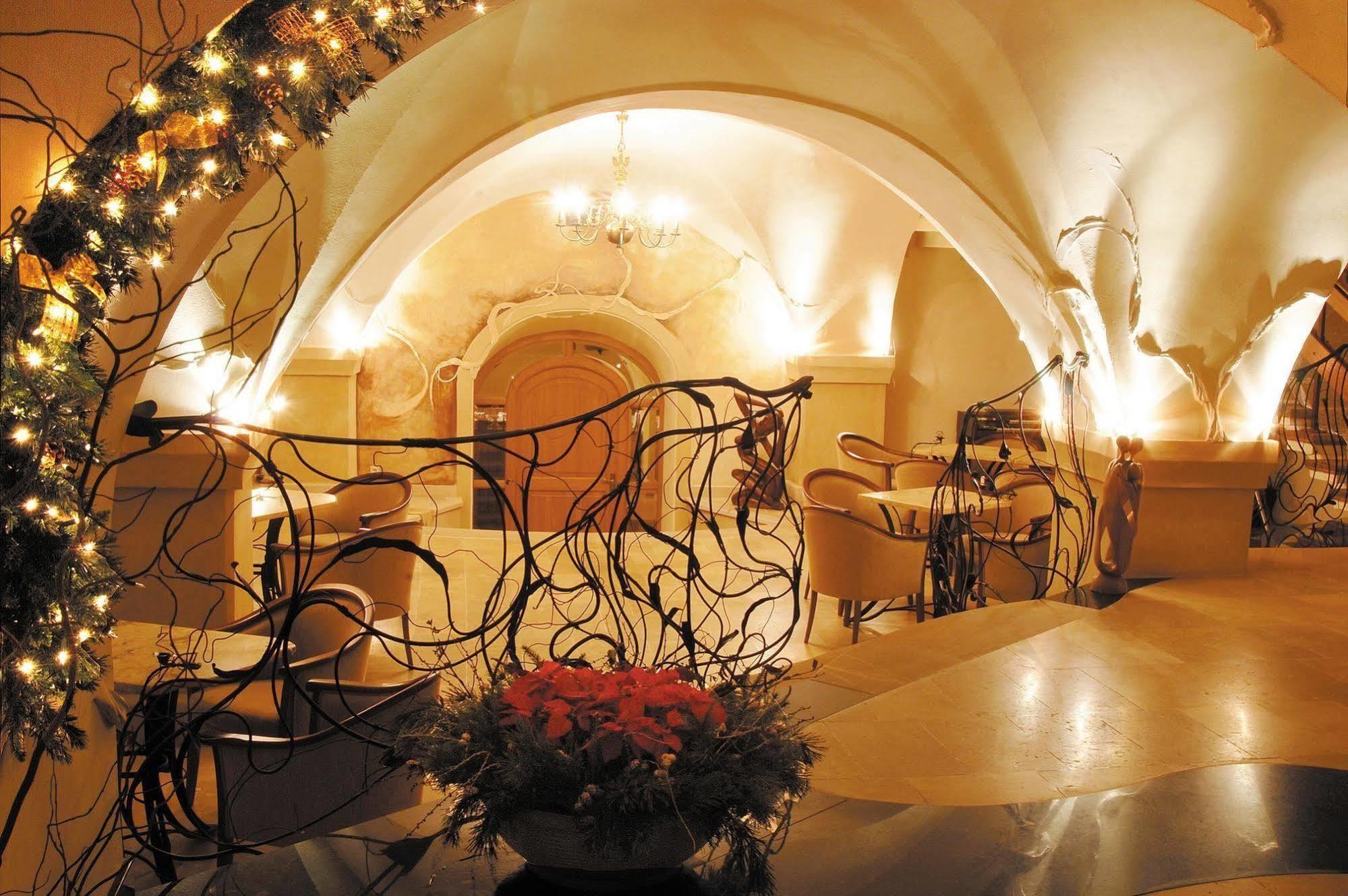 Hotel Restauracja Caspar Jelenia Gora Ngoại thất bức ảnh