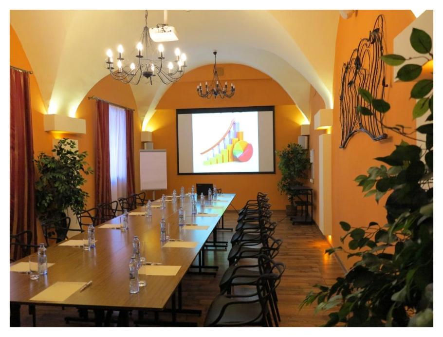 Hotel Restauracja Caspar Jelenia Gora Ngoại thất bức ảnh